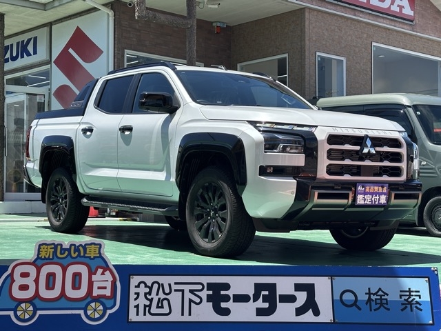 トライトン(三菱)登録済未使用車全体拡大