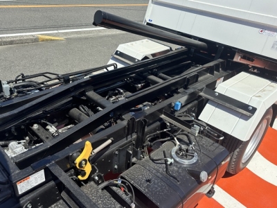 キャンター(三菱)レンタ登録済未使用車 前席内装