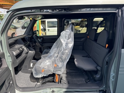 N-VAN(ホンダ)届出済未使用車 後席内装