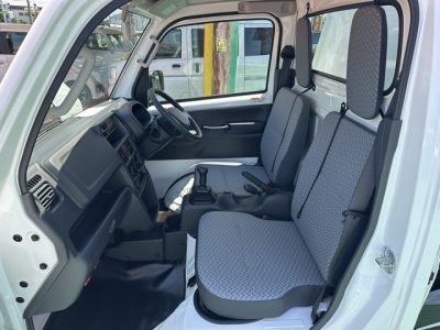 キャリートラック(スズキ)届出済未使用車 前席内装