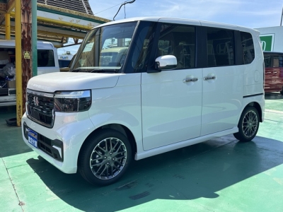 新型N-BOX(ホンダ)届出済未使用車 前方