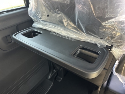 新型N-BOX(ホンダ)届出済未使用車 内外装写真
