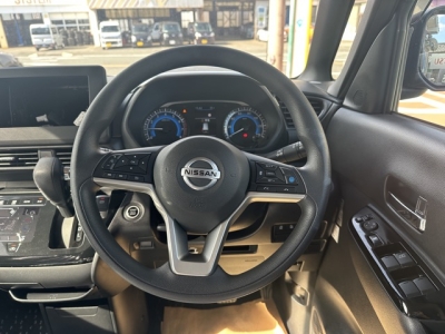 ルークス(ニッサン)中古車 内外装写真