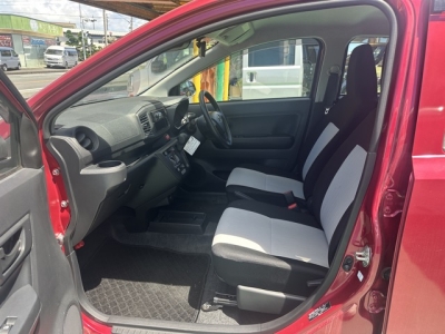 ミライース(ダイハツ)中古車 前席内装