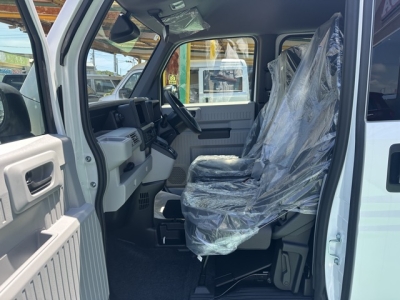 N-VAN e(ホンダ)届出済未使用車 前席内装