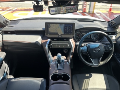 ハリアー(トヨタ)中古車 内外装写真