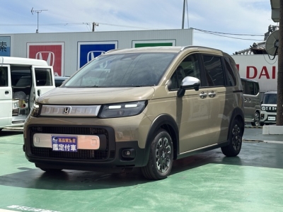 新型フリード(ホンダ)登録済未使用車 前方