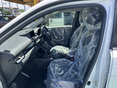 WR-V(ホンダ)登録済未使用車 前席内装