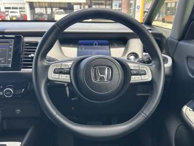 フィット(ホンダ)中古車 内外装写真