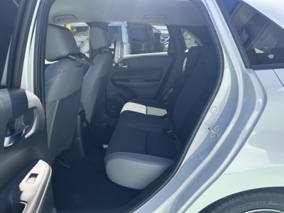 フィット(ホンダ)中古車 後席内装