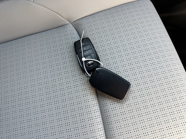 bZ4X(トヨタ)中古車 27