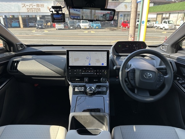 bZ4X(トヨタ)中古車 5