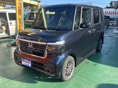 新型N-BOX(ホンダ)届出済未使用車 前方