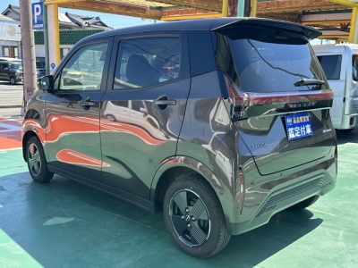 サクラ(ニッサン)中古車 後方