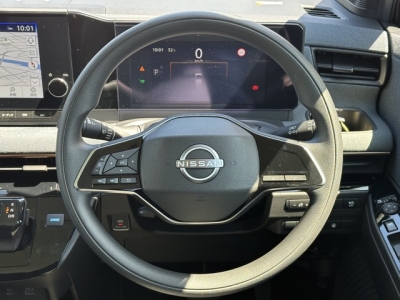 サクラ(ニッサン)中古車 内外装写真