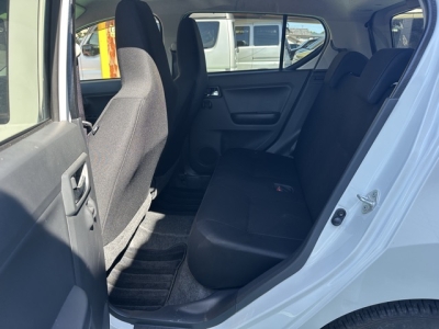ミライース(ダイハツ)中古車 後席内装