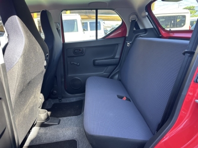 アルト(スズキ)中古車 後席内装