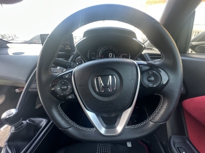 S660(ホンダ)中古車 後席から見た前席