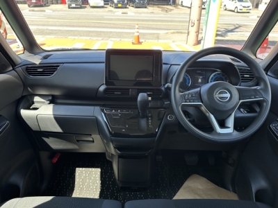 新型ルークス(ニッサン)中古車 内外装写真他