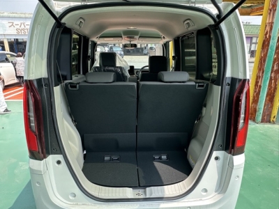 新型N-BOX(ホンダ)届出済未使用車 内外装写真他２