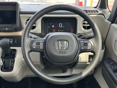 新型N-BOX(ホンダ)届出済未使用車 内外装写真他