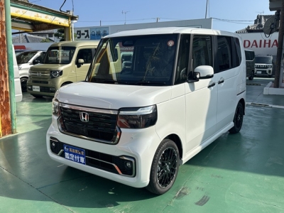 新型N-BOX(ホンダ)届出済未使用車 前方
