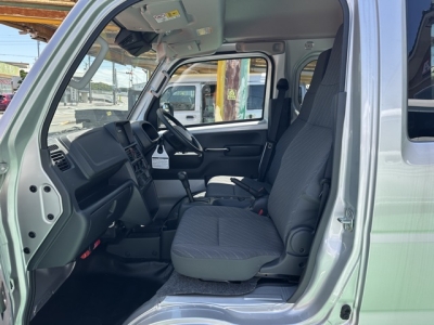 キャリートラック(スズキ)中古車 前席内装