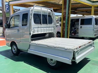 キャリートラック(スズキ)中古車 内外装写真他