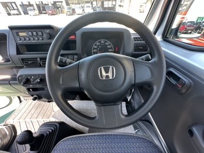 アクティT(ホンダ)中古車 後席から見た前席