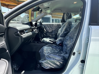 WR-V(ホンダ)登録済未使用車 前席内装