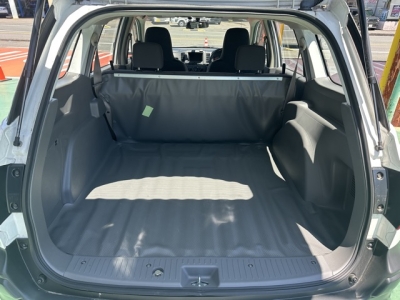 AD(ニッサン)中古車 内外装写真他１