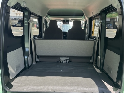 NV１００クリッパー(ニッサン)届出済未使用車 内外装写真他２