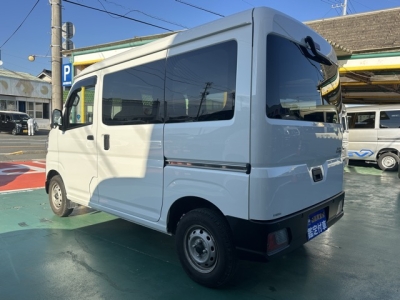 サンバーバン(スバル)中古車 後方