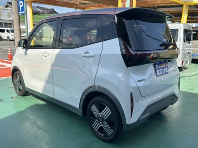 サクラ(ニッサン)中古車 後方