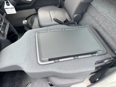 キャリートラック(スズキ)中古車 後席内装