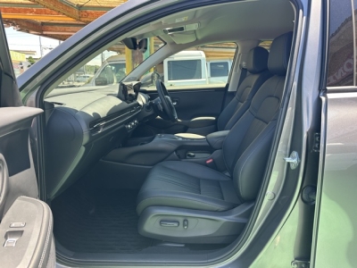 ZR-V(ホンダ)中古車 前席内装