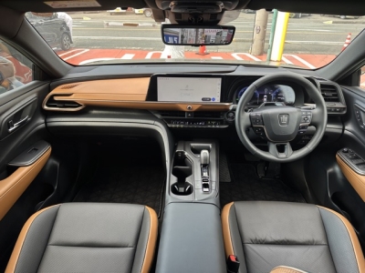 クラウンクロスオーバー(トヨタ)中古車 内外装写真他