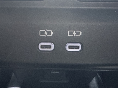 クラウンクロスオーバー(トヨタ)中古車 内外装写真他