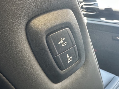 クラウンクロスオーバー(トヨタ)中古車 内外装写真他１