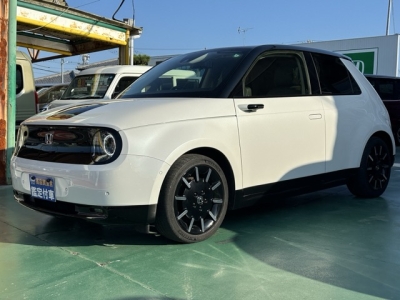 HONDA e(ホンダ)中古車 前方