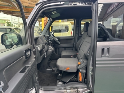 N-VAN(ホンダ)中古車 前席内装