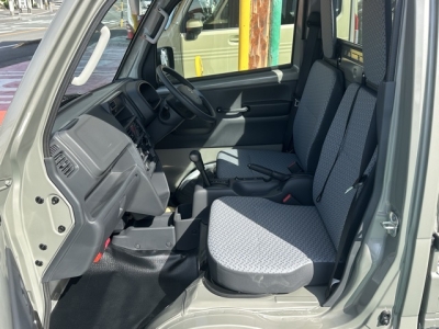 キャリートラック(スズキ)届出済未使用車 前席内装