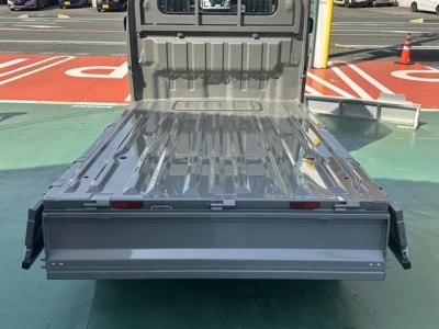 キャリートラック(スズキ)届出済未使用車 内外装写真他１