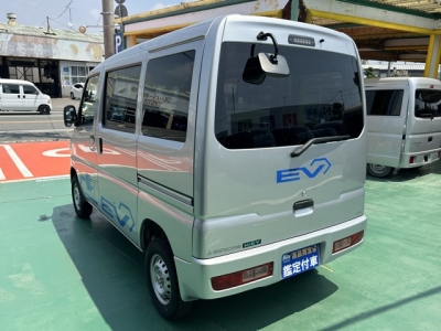 ミニキャブミーブ(三菱)中古車 後方