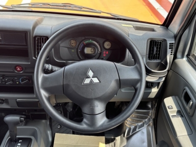 ミニキャブミーブ(三菱)中古車 内外装写真