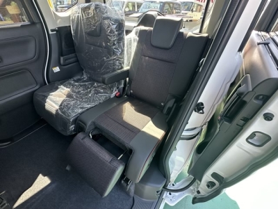 新型スペーシアカスタム(スズキ)届出済未使用車 内外装写真他２