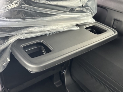 新型N-BOX(ホンダ)ディーラ-試乗車 内外装写真他