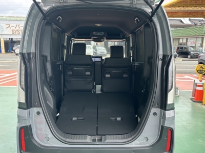 新型N-BOX(ホンダ)中古車 内外装写真他２