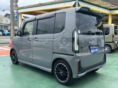 新型N-BOX(ホンダ)中古車 後方