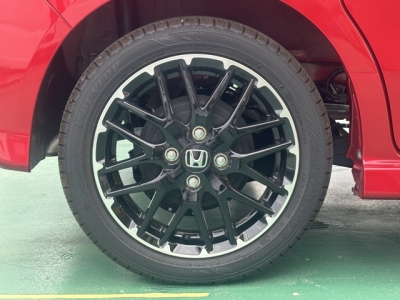 新型N-BOX(ホンダ)中古車 内外装写真他２